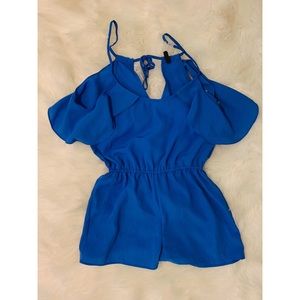 Baby blue romper with cute sleeves
